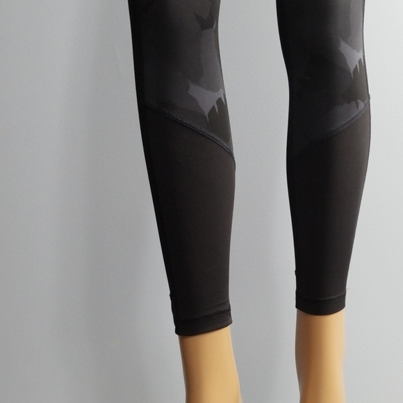 🍋LULULEMON LEGGINGS🍋 - Picture 6 of 8